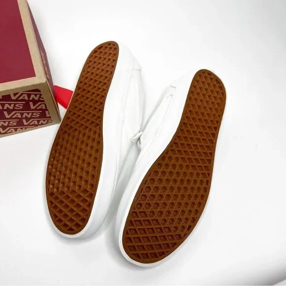 Vans Classic NEW WITH TAGS! Slip-On White Canvas Shoes - Women’s Size 11 - Picture 4 of 6